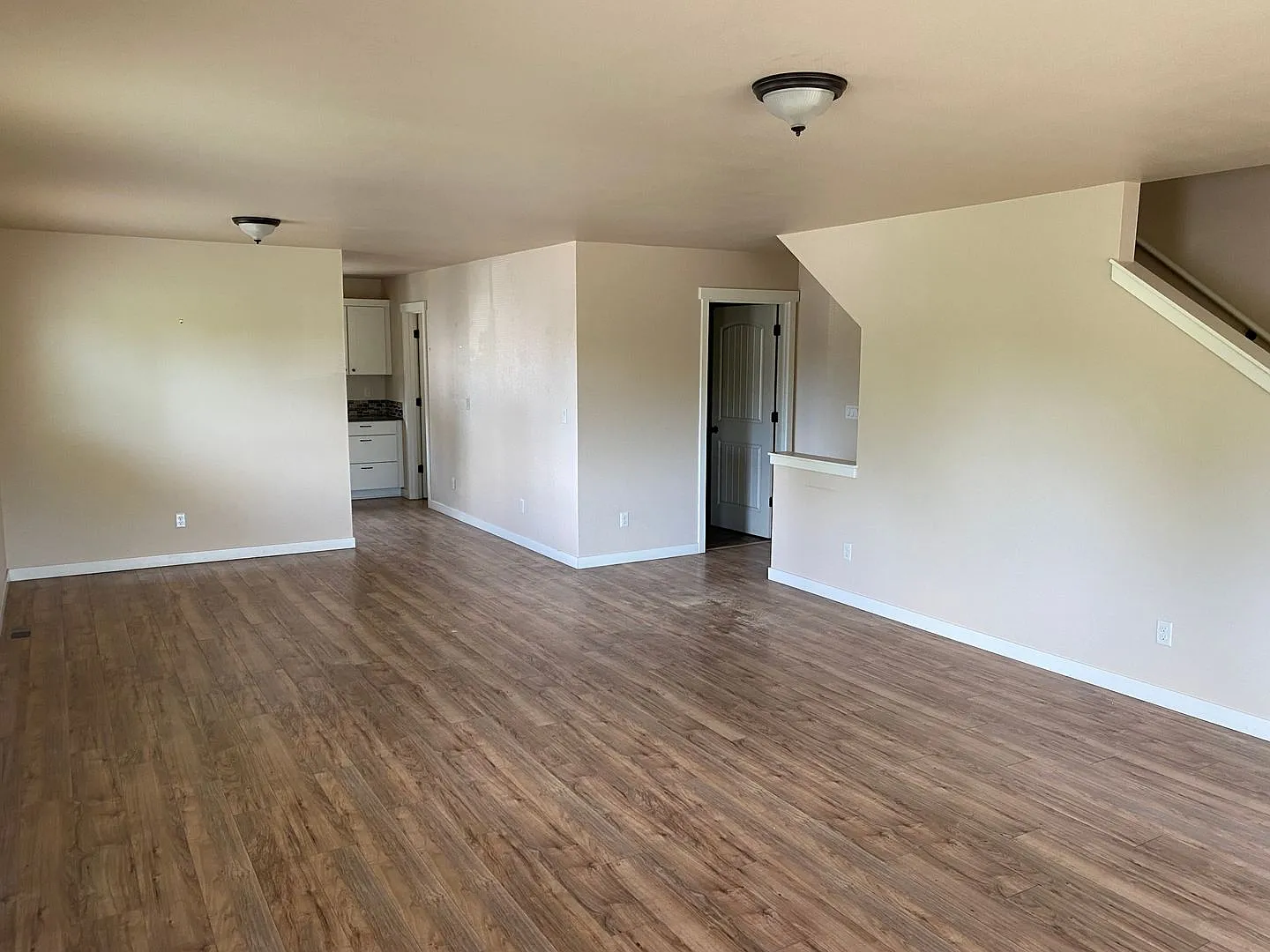 4 Bed/3 Bath Townhome in NW Bend - Newport Ave — Photo 3