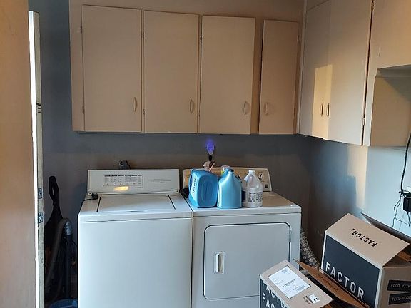 3rd image of 6414 S Park Ave