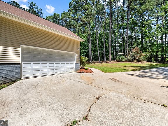 5th image of 1336 Martin Mill Rd