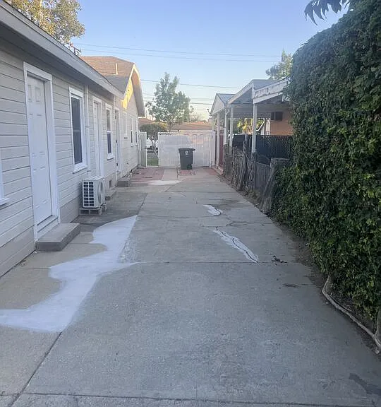 9251 Rio Dell St — Photo 3