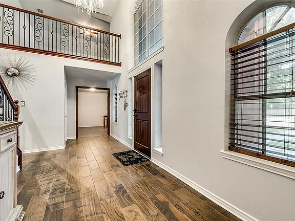 3rd image of 2764 Water Oak Dr