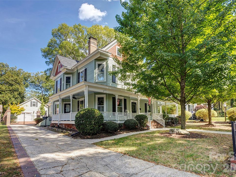 1st image of 30 Georgia St NW