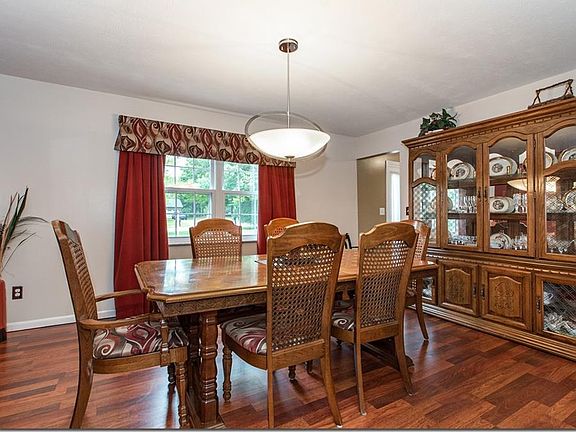 5th image of 1148 Berkshire Dr