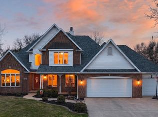422 E Olde Paltzer Ct, Appleton, WI