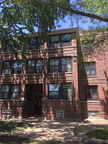 1st image of 2204 W Berteau Ave #2