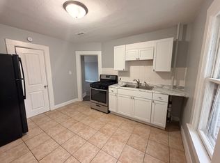 1414 61st St #2, Kenosha, WI 53143