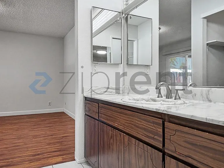 9517 Helio Dr #9517 — Photo 31