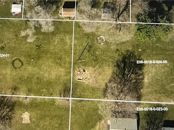 338 Chicago Ave, Hicksville, OH 43526