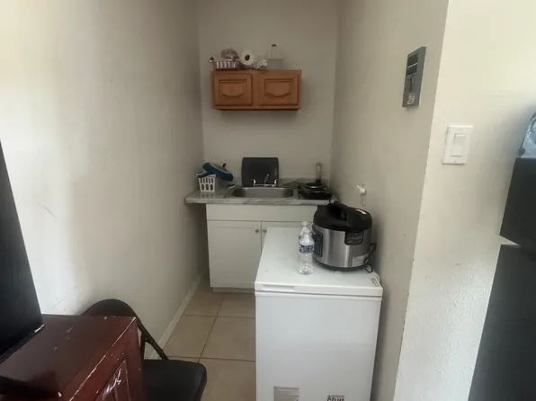 2222 Willard St #1, Fort Myers, FL 33901