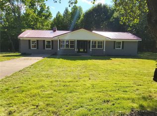 643 Stewart Dairy Rd, Gray Court, SC 29645