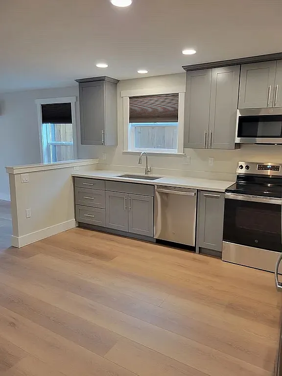 724 Berrellesa St — Photo 2