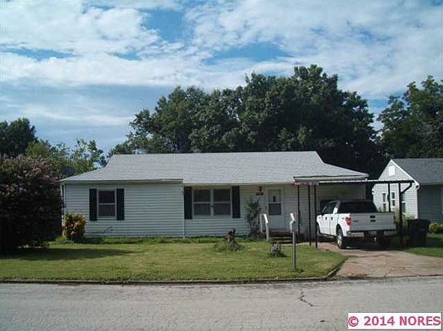 2nd image of 312 E Falletti Ave
