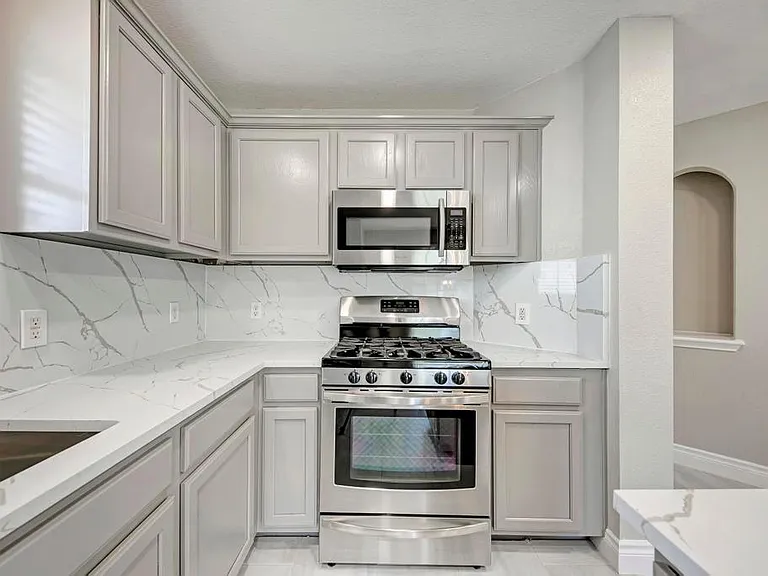 14428 Lilley Brook Cv — Photo 14