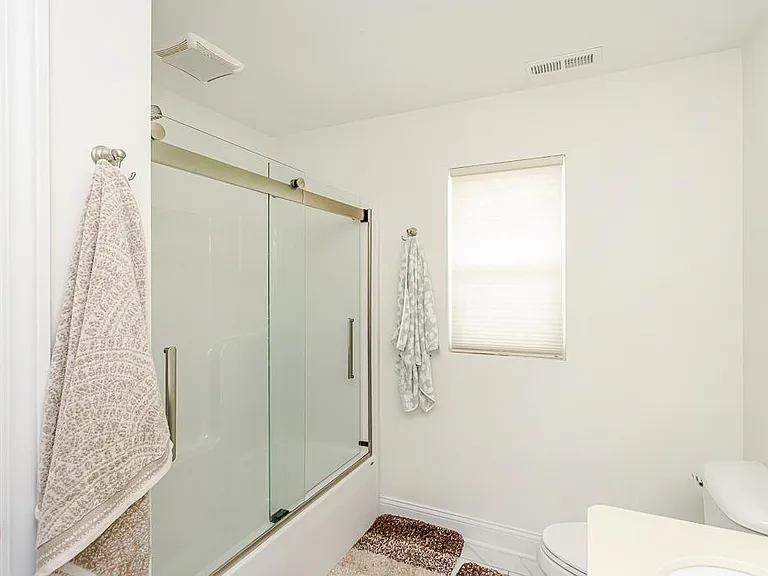 14825 Saddle Horn Dr — Photo 38