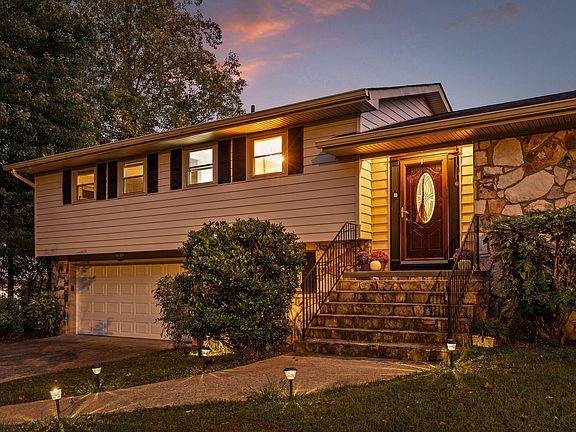 5th image of 4812 Lake Haven Dr