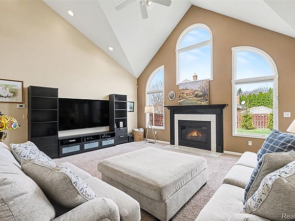 3rd image of 5143 Territorial Rd