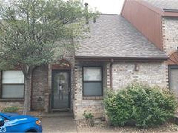 641 Chuck Gray Ct #1