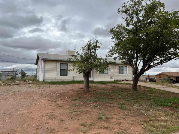 2 Alicia Dr, La Luz, NM 88337
