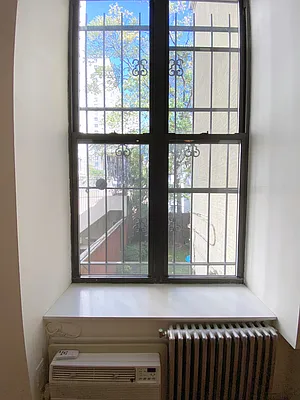 Rented by Bond New York | media 16