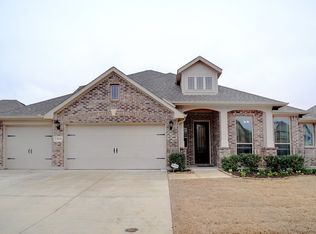 1408 Stoneleigh Pl, Aubrey, TX 76227
