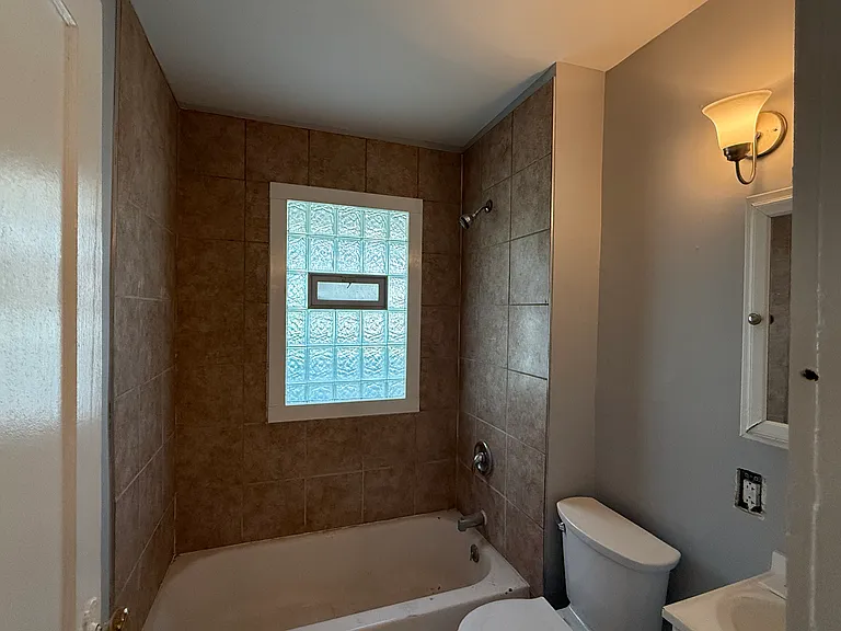 208 Lovering Ave #2 — Photo 6