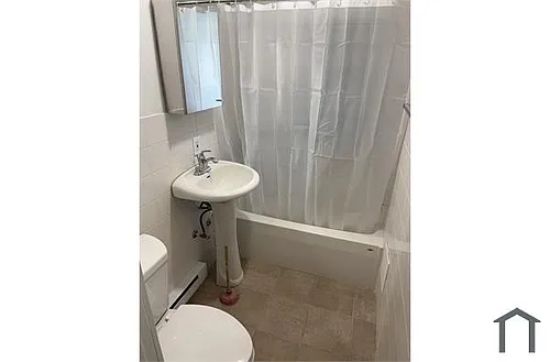 90 West St #2R Photo 1