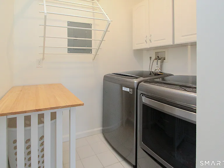 13 Sunnyside Ave — Photo 17