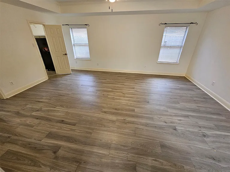 3709 Pinehurst Dr — Photo 20