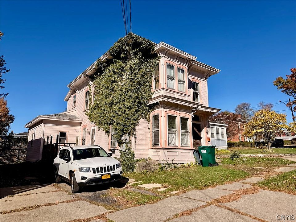 1st image of 37 Lawrence St