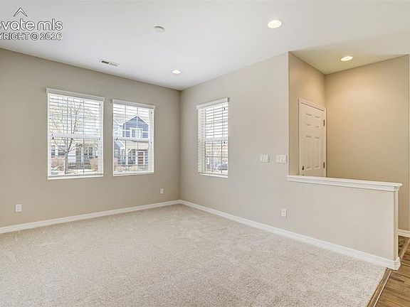 5th image of 1567 Portland Gold Dr