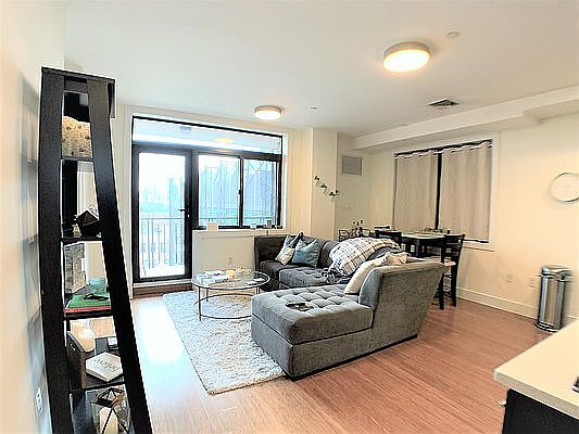 2nd image of 25-32 30th Dr #8