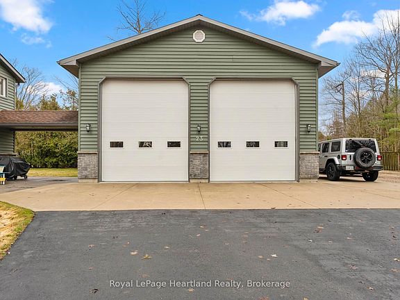 3rd image of 23 Park Rd