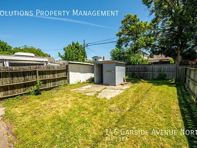 146 Garside Ave N — Photo 20