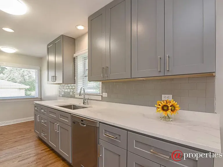 143 Thelin Ct — Photo 11