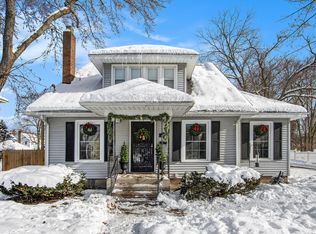 229 S Riverview Dr, Parchment, MI 49004