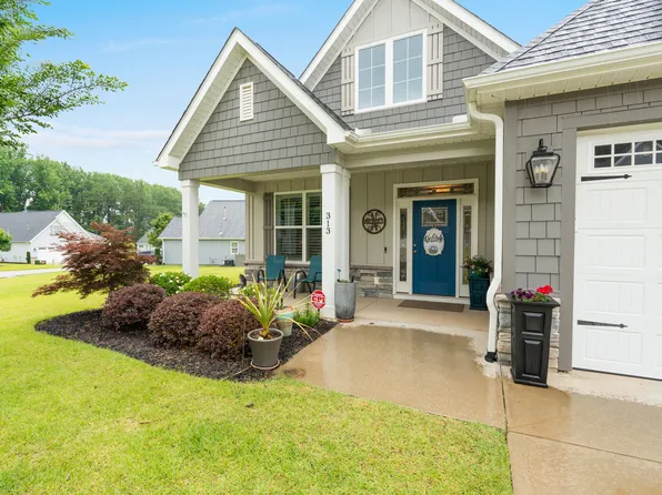 313 Maple Springs Dr, Greer, SC 29651