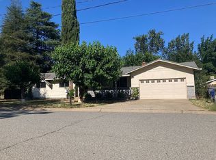 5015 Debbie Ln, Redding, CA 96002
