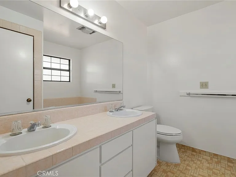 8331 Grand Ave — Photo 21