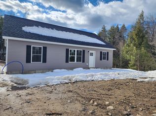 387 Mansion Rd, Hollis Center, ME 04042