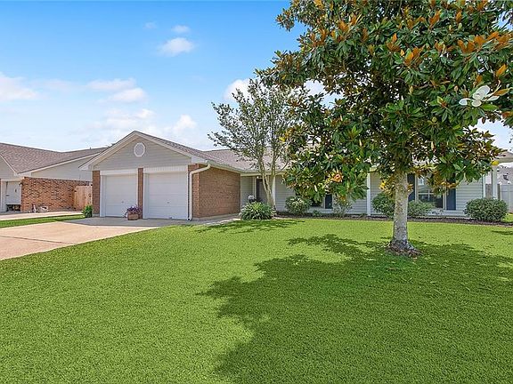 4th image of 2224 Pine Valley Dr