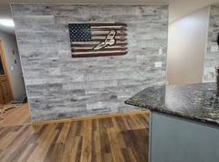901 Geneva Dr, Alexandria, MN 56308