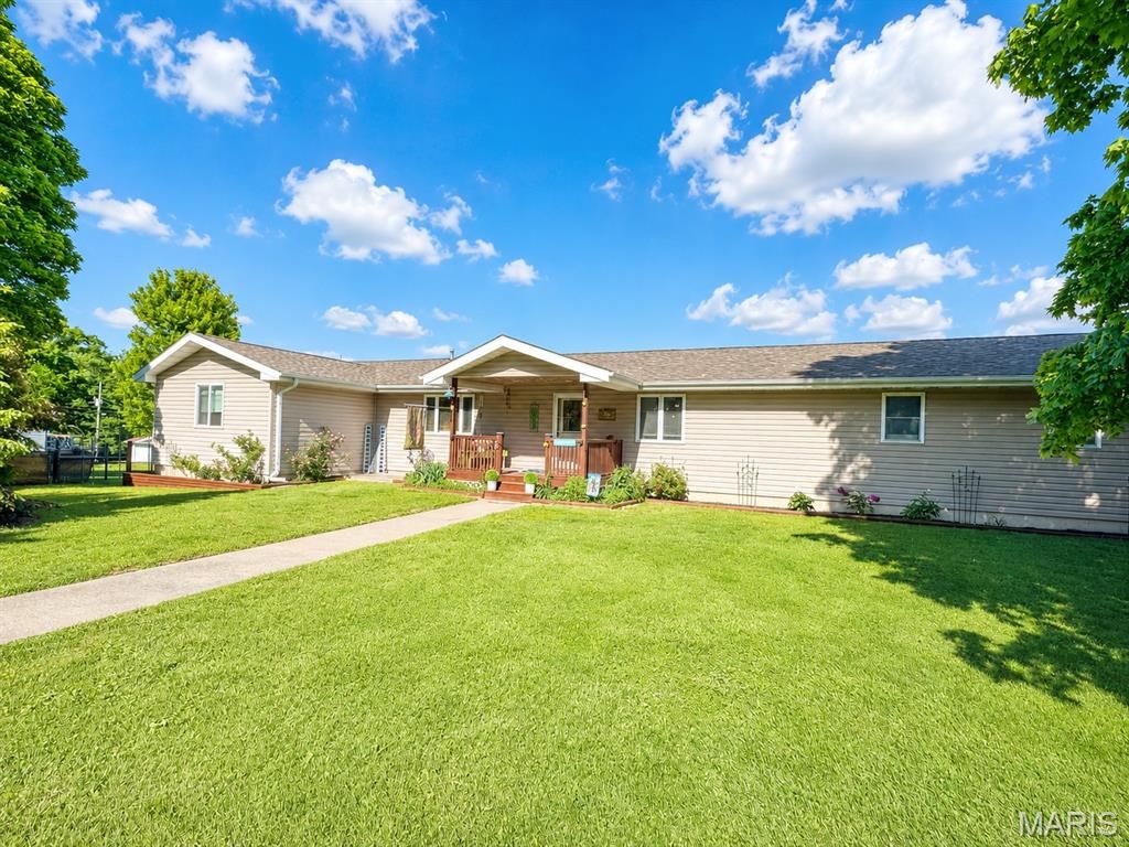 56481 Turner Acres Pl, New London, MO, New London