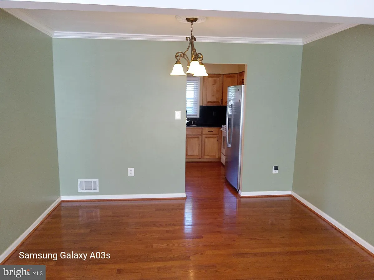 Building Photo - 9922 Finian Ct