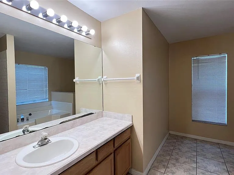 1547 Oak Hill Trl — Photo 27
