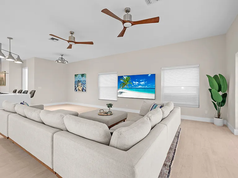20660 Park Pl — Photo 9