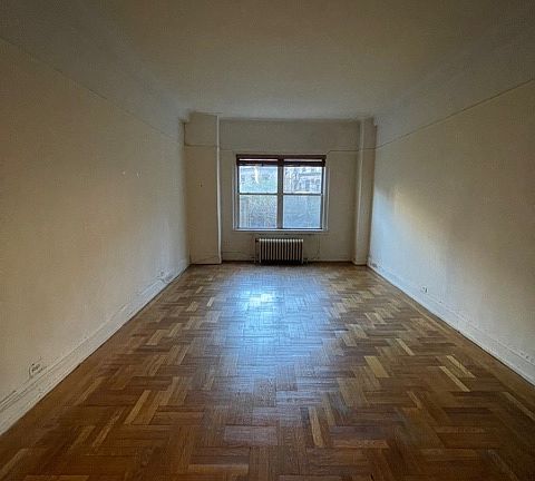 2nd image of 36 Plaza St E APT 1E