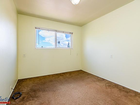 5th image of 399 S 12th St APT 9