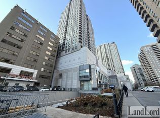 8 Hillcrest Ave #1917, Toronto, ON M2N 6Y6