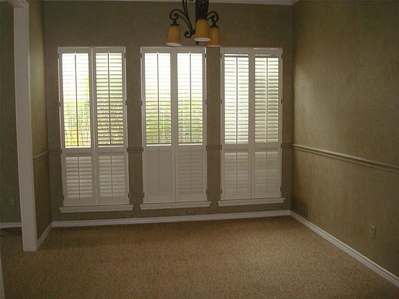 4th image of 5317 High Trail Ct