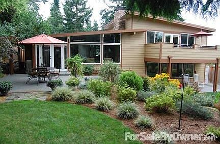 Front Entry
						:
						Features Bay Window with seat and storage underneath -- territorial view